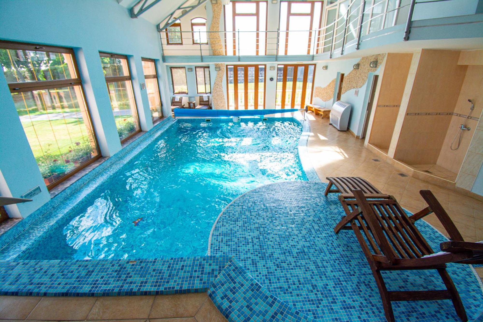 סובוטיקה Hotel Villa Majur מראה חיצוני תמונה