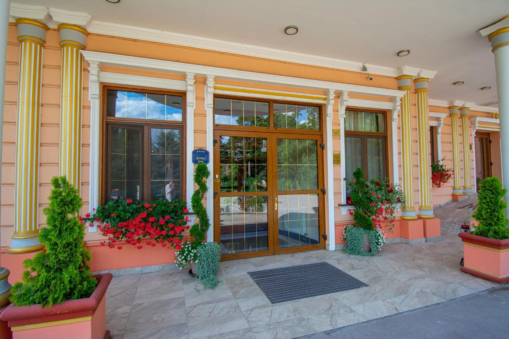 סובוטיקה Hotel Villa Majur מראה חיצוני תמונה