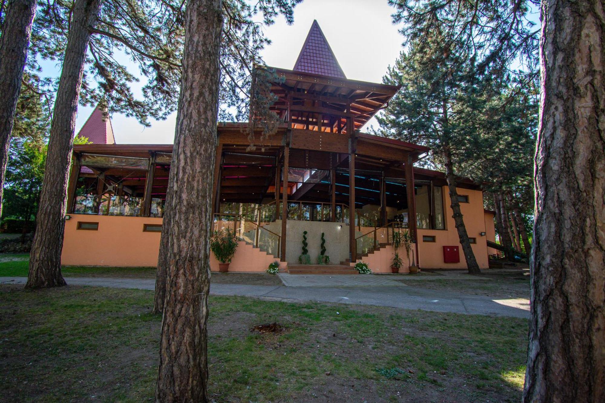 סובוטיקה Hotel Villa Majur מראה חיצוני תמונה