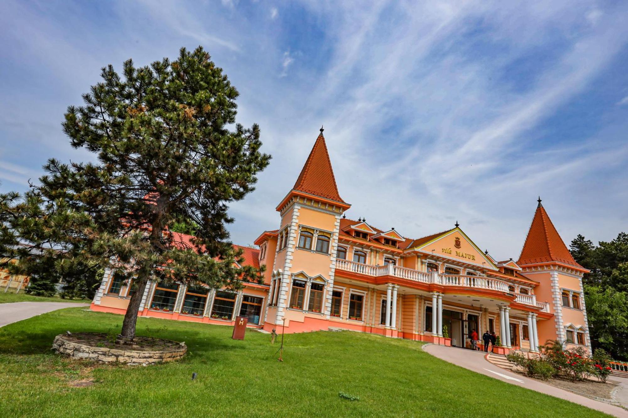 סובוטיקה Hotel Villa Majur מראה חיצוני תמונה